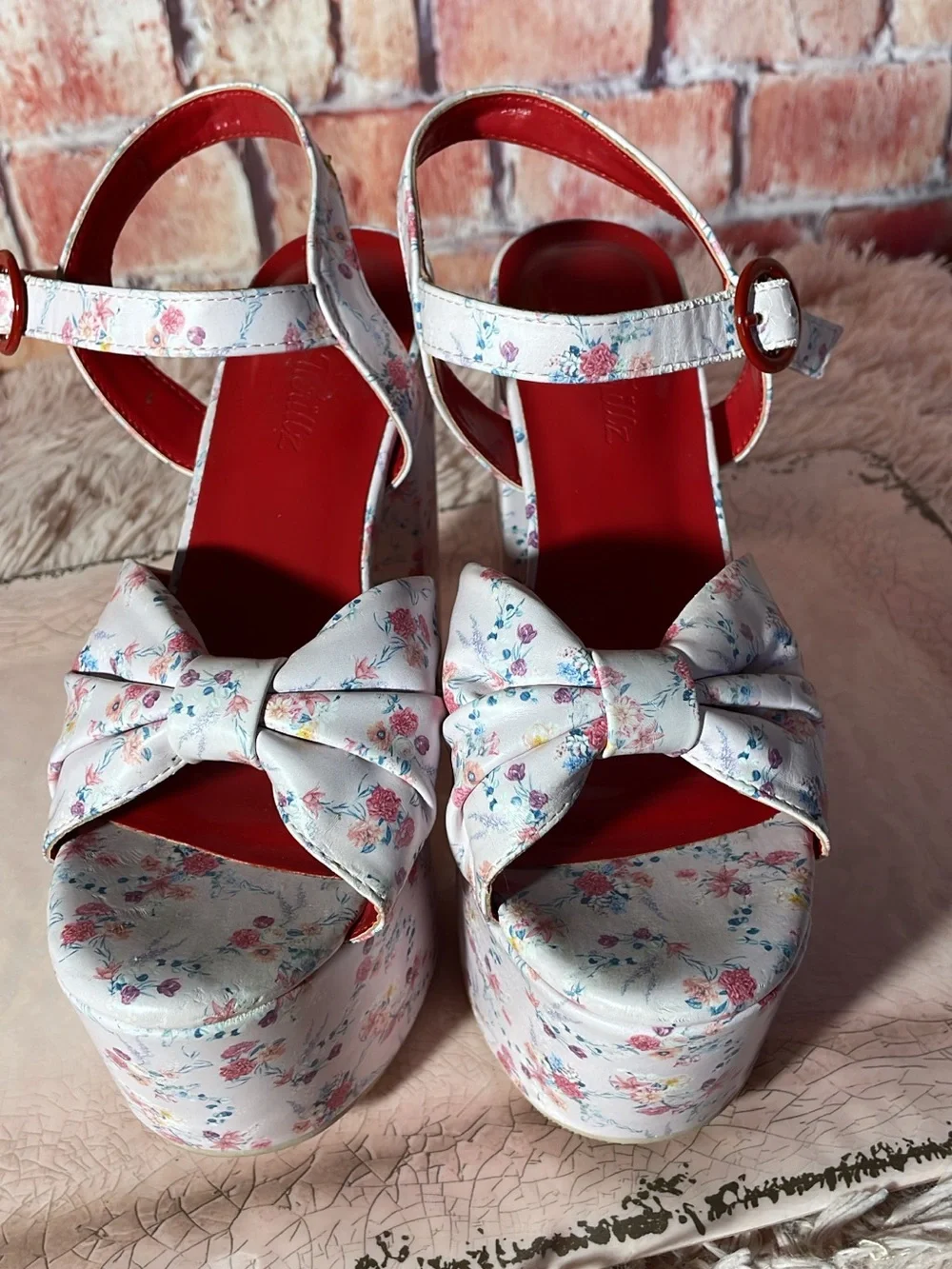 Sugar Thrillz Floral Bow Platform Sandals - White Floral